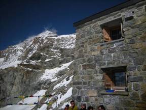 Cabane de la Dent Blanche